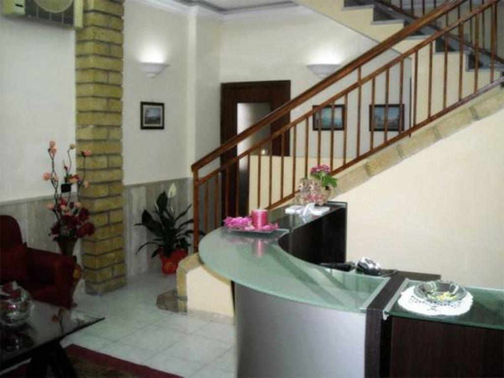 Hotel New Baby Caserta Bagian luar foto