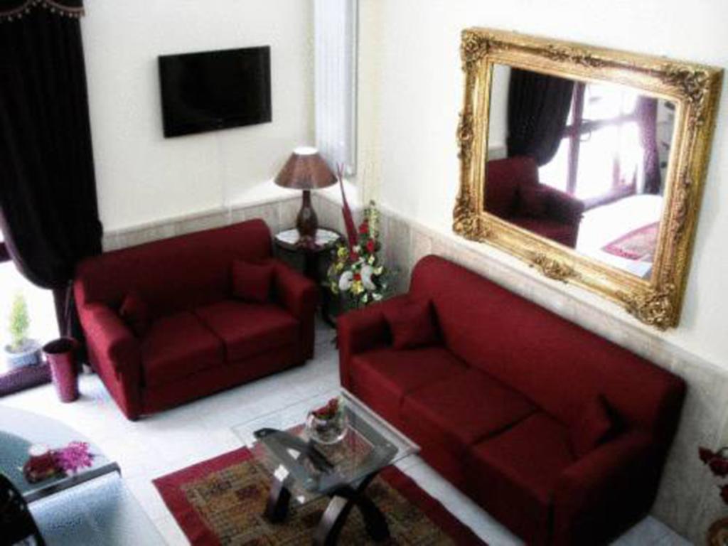 Hotel New Baby Caserta Bagian luar foto