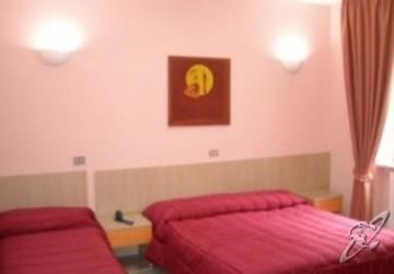 Hotel New Baby Caserta Bagian luar foto